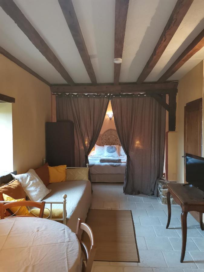 Domaine Des Maillets Bed & Breakfast Blot-l'Eglise Dış mekan fotoğraf